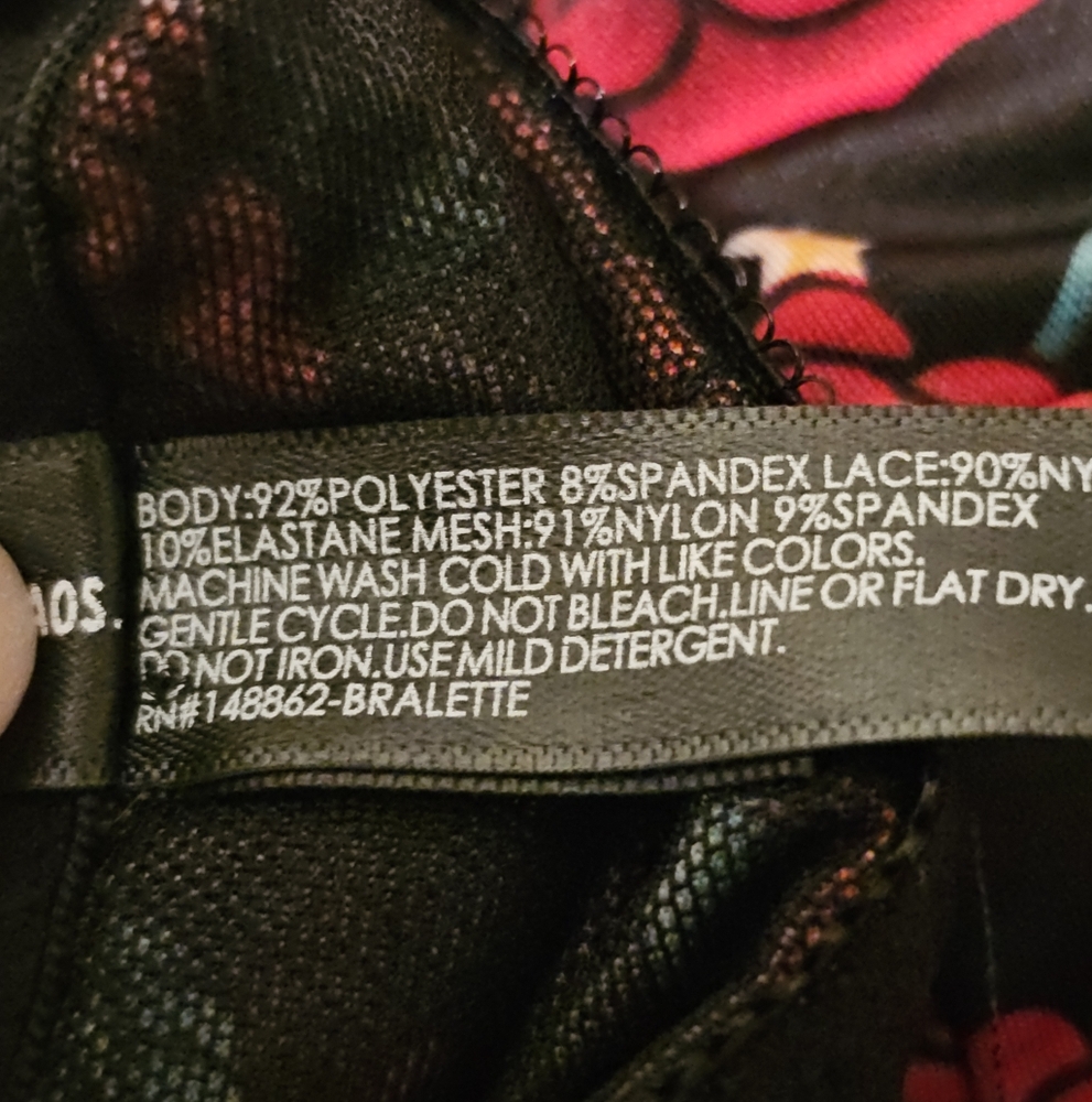 Torrid Black and Red Skull Rose Bralette size 3X - Picture 6 of 6